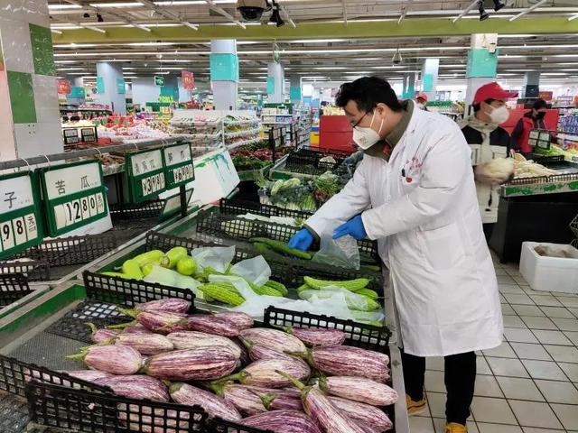 荊州區(qū)加強(qiáng)抽檢力度，筑牢疫情期間“菜籃子”安全防線